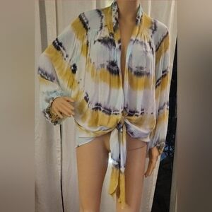 Tie-Dye Women's Top. Young fabulous and broke top size L.